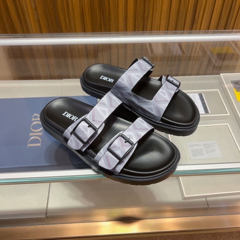 ch**an D*or slippers
